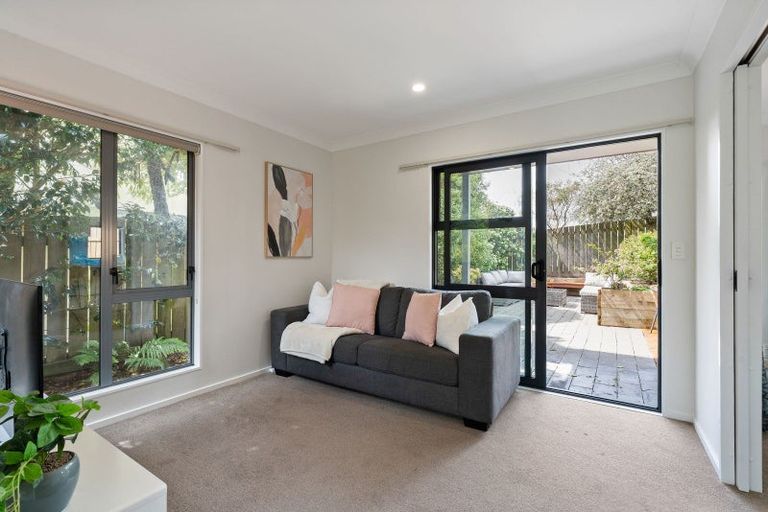 Photo of property in 60 Abilene Crescent, Churton Park, Wellington, 6037