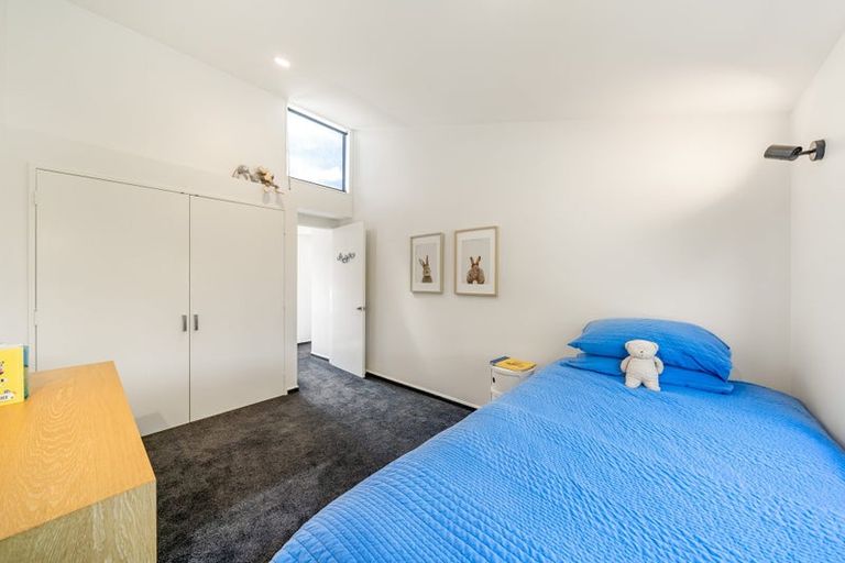 Photo of property in 20 Coroglen Rise, Pukerua Bay, 5026