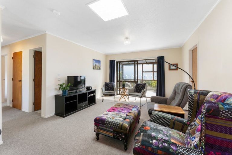 Photo of property in 29b Hinau Street, Tawa, Wellington, 5028