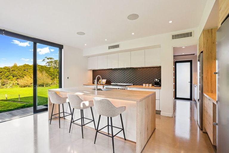 Photo of property in 22 Kahika Grove, Huapai, Kumeu, 0810