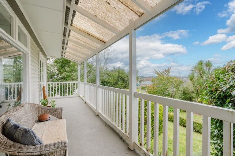 Photo of property in 114 Tuhikaramea Road, Dinsdale, Hamilton, 3204