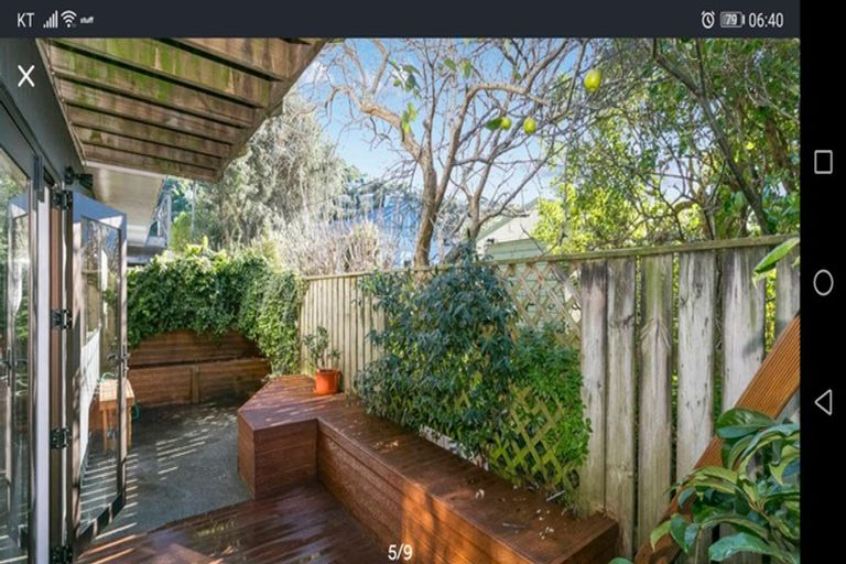 Photo of property in 163u4 Queens Drive, Lyall Bay, Wellington, 6022