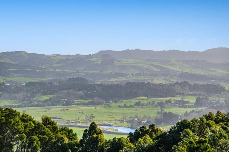 Photo of property in 236 Wishart Road, Helensville, 0875