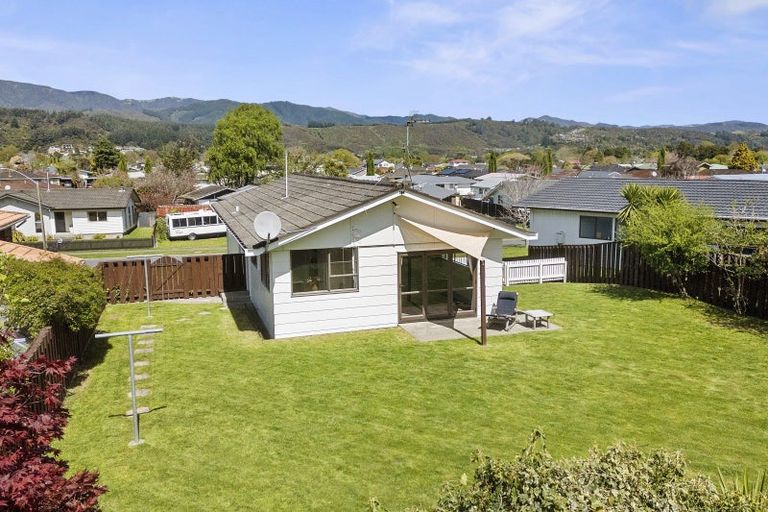 Photo of property in 152 California Drive, Totara Park, Upper Hutt, 5018