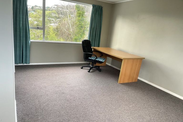 Photo of property in 23a Allington Road, Karori, Wellington, 6012