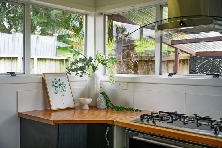 Photo of property in 1/24 Stredwick Drive, Torbay, Auckland, 0630