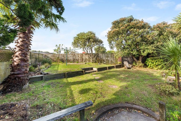 Photo of property in 6 Tainui Street, Castlecliff, Whanganui, 4501