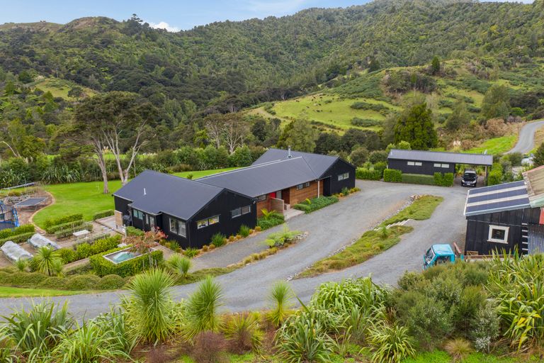 Photo of property in 844 Matakana Valley Road, Whangaripo, Warkworth, 0985