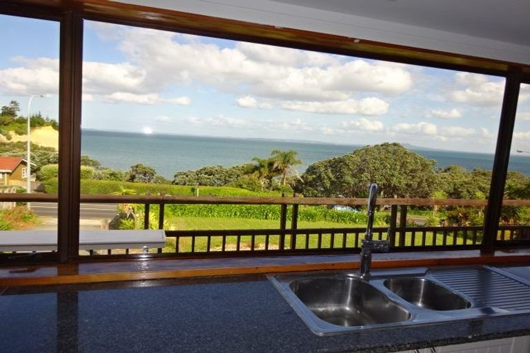 Photo of property in 886 Whangaparaoa Road, Manly, Whangaparaoa, 0930