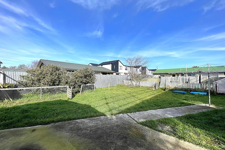Photo of property in 56 Rhona Street, Linwood, Christchurch, 8062