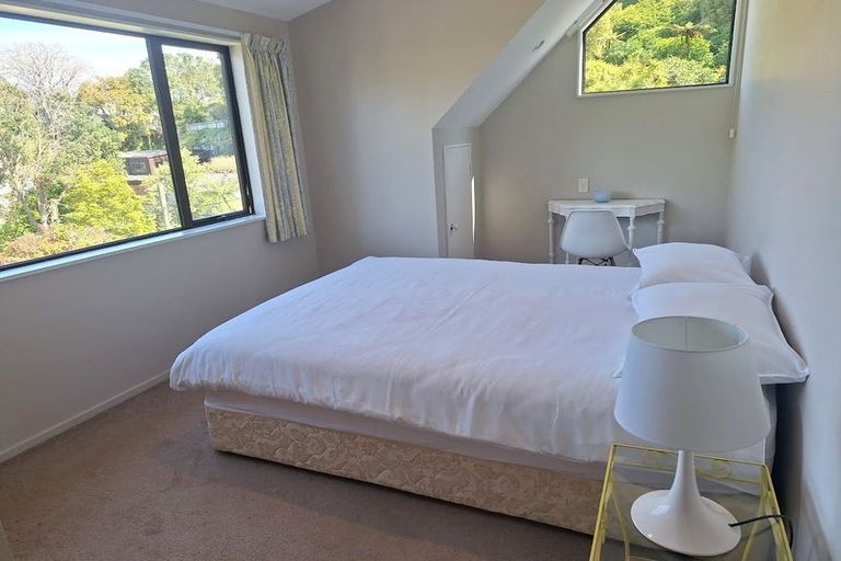 Photo of property in 49b Simla Crescent, Khandallah, Wellington, 6035