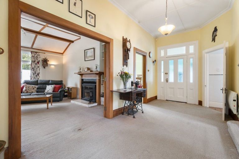 Photo of property in 7 Calico Line, Marton, 4710