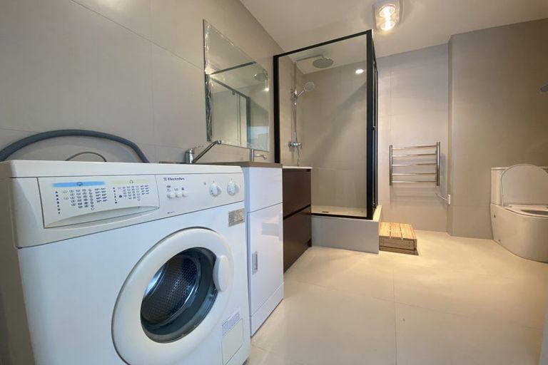 Photo of property in 1/17 Robin Lane, Browns Bay, Auckland, 0630