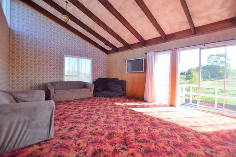 Photo of property in 87a Edmonton Road, Henderson, Auckland, 0612