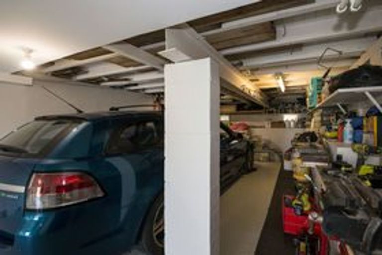 Photo of property in 319 Don Buck Road, Massey, Auckland, 0614