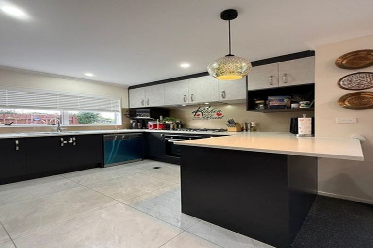 Photo of property in 4c Bill Phillip Place, Clendon Park, Auckland, 2103
