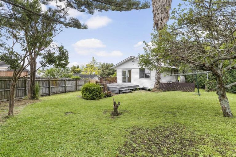 Photo of property in 10 Larne Avenue, Pakuranga Heights, Auckland, 2010