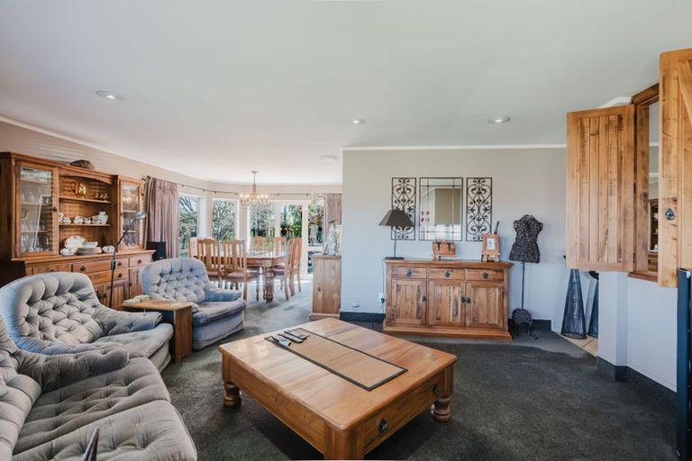 Photo of property in 1 Jean Place, Pukete, Hamilton, 3200