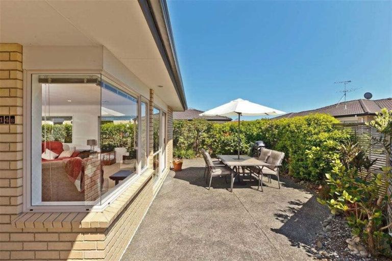 Photo of property in 2/14 Milton Road, Orewa, 0931