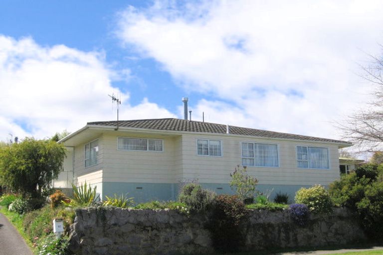 Photo of property in 62 Rokino Road, Hilltop, Taupo, 3330