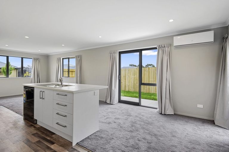 Photo of property in 52 Lucca Crescent, Rolleston, 7615