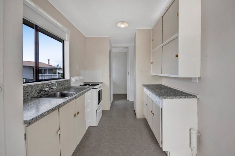 Photo of property in 10 Aratapu Street, Waitara, 4320