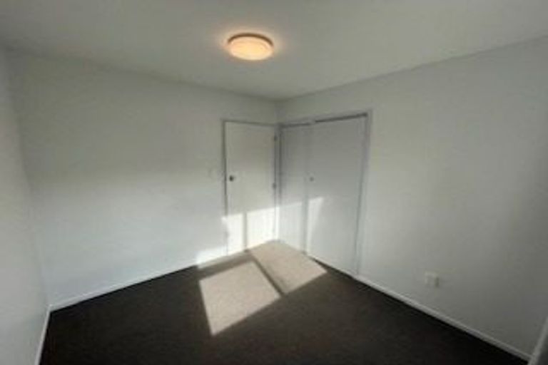Photo of property in 1/14 Salford Avenue, Redwood, Christchurch, 8051