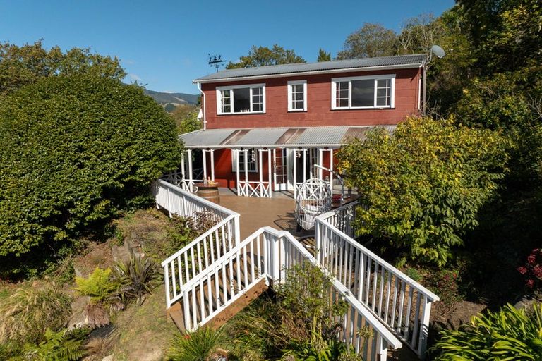 Photo of property in 200 Saint Vincent Street, Toi Toi, Nelson, 7010