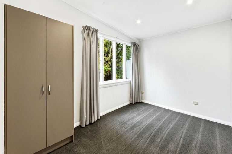 Photo of property in 60 Martin Avenue, Beckenham, Christchurch, 8023