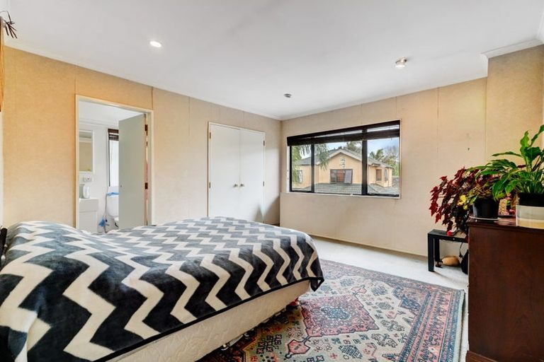 Photo of property in 45a Redoubt Road, Goodwood Heights, Auckland, 2105