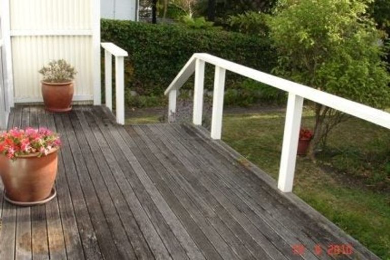 Photo of property in 87 Muritai Road, Eastbourne, Lower Hutt, 5013