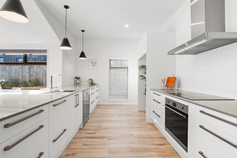 Photo of property in 22 Muster Road, Jacks Point, 9371