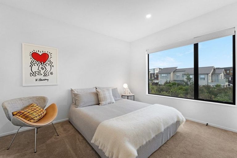 Photo of property in 3 Hato Road, Hobsonville, Auckland, 0616