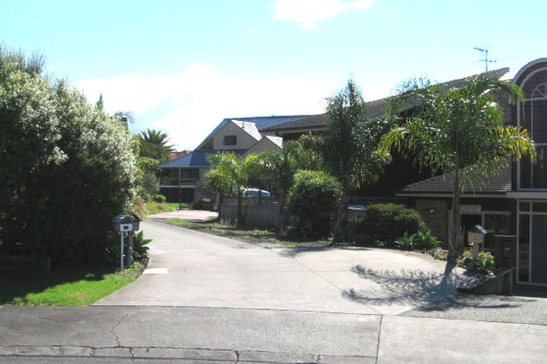 Photo of property in 4 Capstan Court, Te Atatu Peninsula, Auckland, 0610