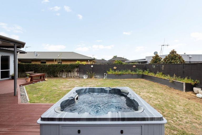 Photo of property in 13 Palliser Drive, Huntington, Hamilton, 3210