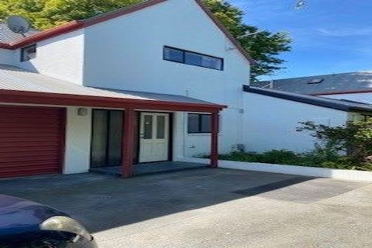 Photo of property in 10 Mayfair Street, Riccarton, Christchurch, 8011