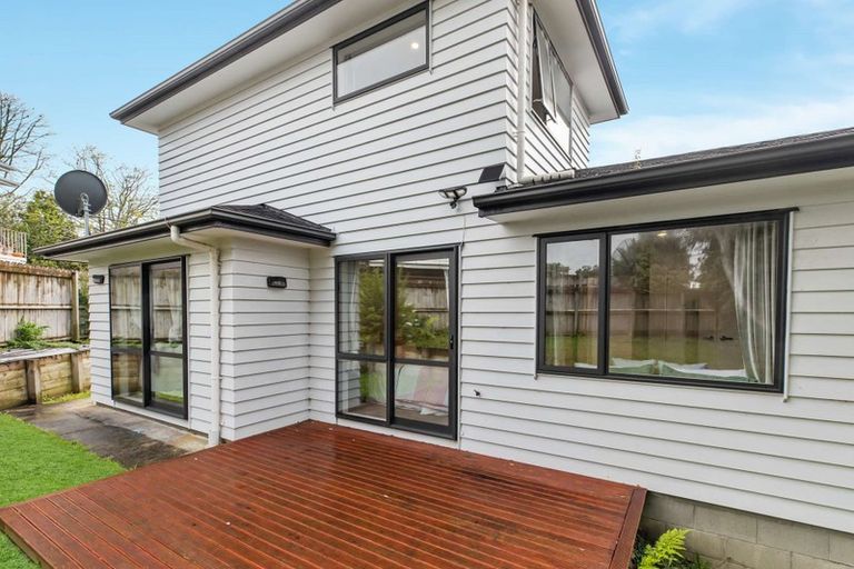 Photo of property in 203a Don Buck Road, Massey, Auckland, 0614