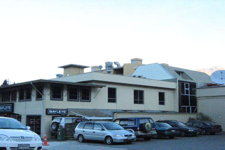 Photo of property in 50 Stanley Street, Queenstown, 9300