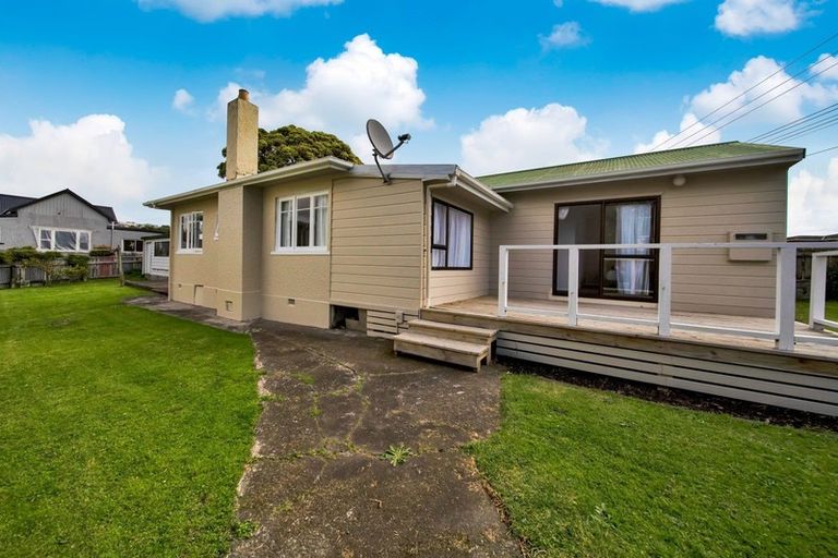 Photo of property in 87 Ngamotu Road, Spotswood, New Plymouth, 4310