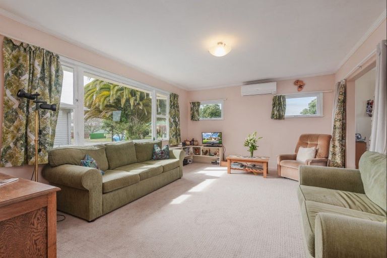 Photo of property in 15 Sefton Avenue, Highbury, Palmerston North, 4412