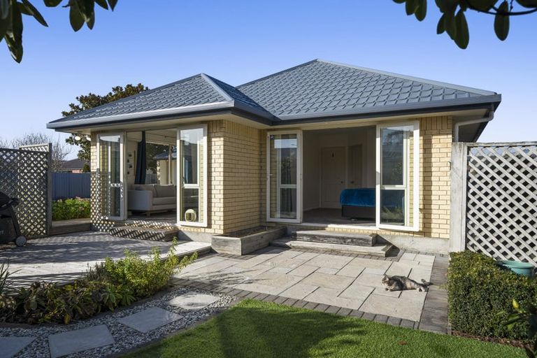 Photo of property in 85a Halswell Road, Hillmorton, Christchurch, 8025