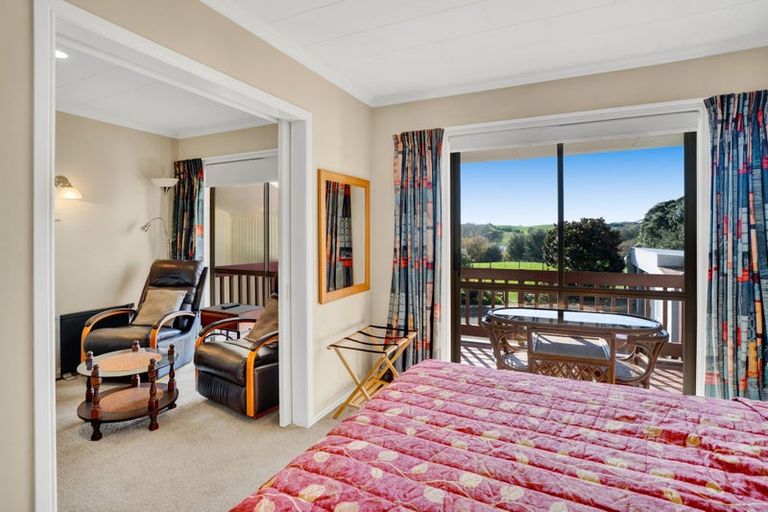 Photo of property in 97 Manutahi Road, Tarurutangi, New Plymouth, 4372