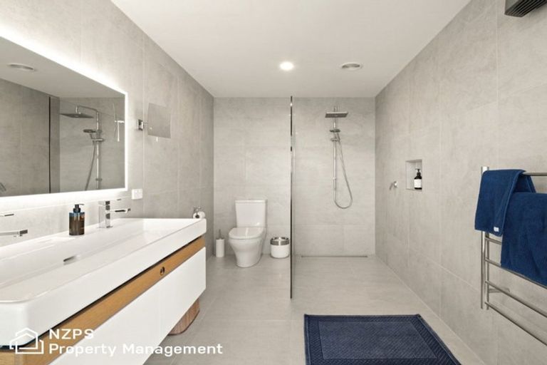 Photo of property in 49 Highgrove, Saint Clair, Dunedin, 9012