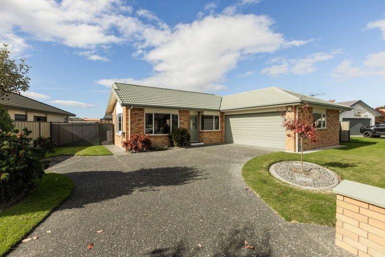 Photo of property in 7 Forbury Way, Taradale, Napier, 4112