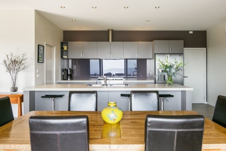 Photo of property in 64 Waipuka Road, Waimarama, Havelock North, 4294