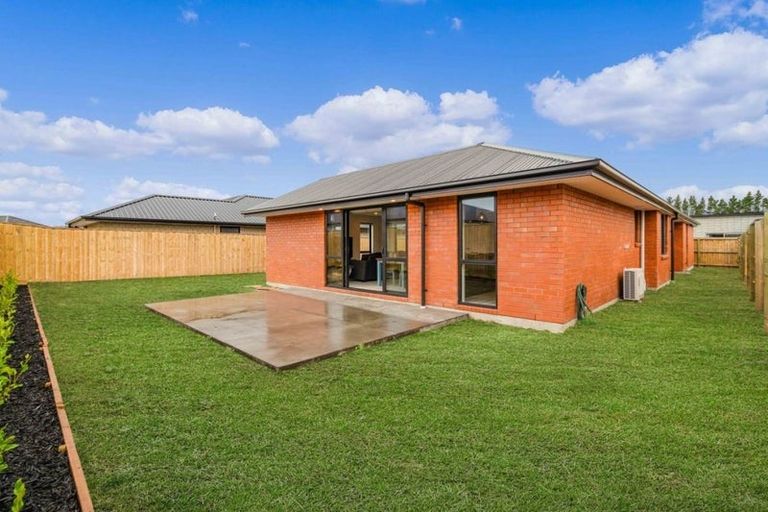 Photo of property in 12 Gemstone Place, Rolleston, 7615