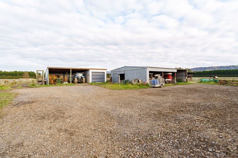 Photo of property in 255 Riccarton Road West, Mosgiel, 9092