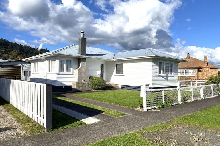 Photo of property in 602 Queen Sh25 Street, Thames, 3500