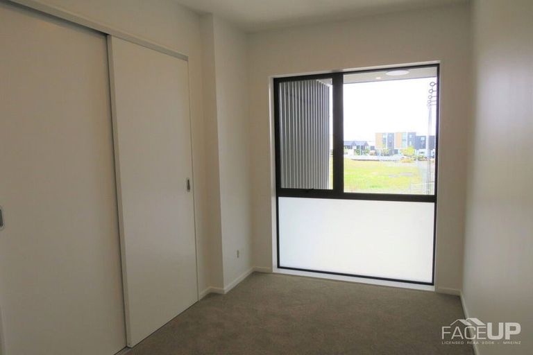 Photo of property in 47 Peihana Road, Hobsonville, Auckland, 0616