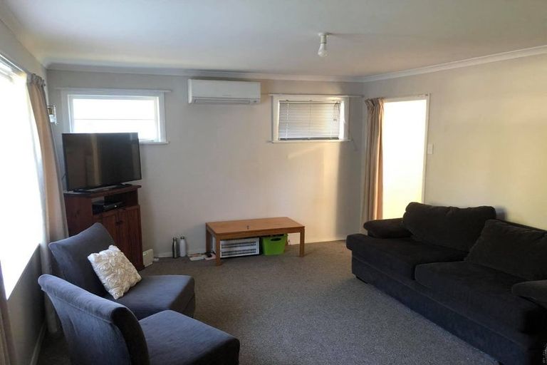 Photo of property in 117 Hine Road, Wainuiomata, Lower Hutt, 5014